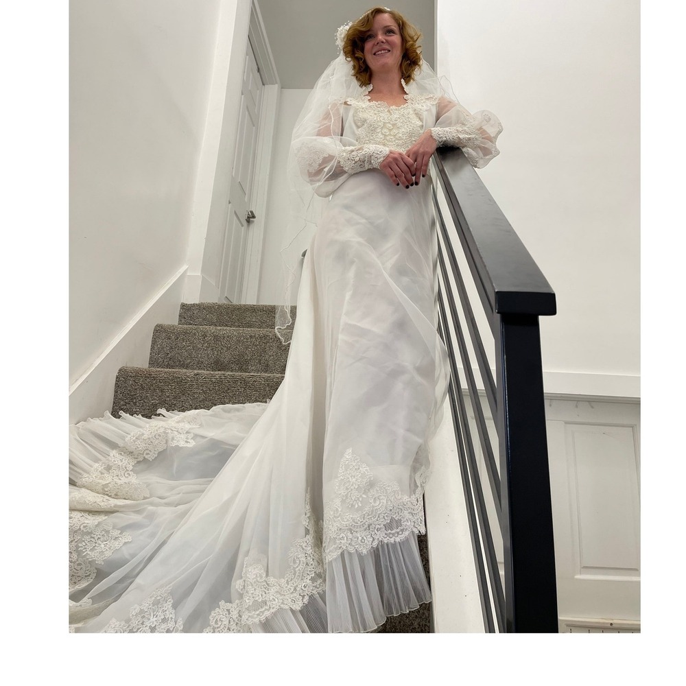 Vtg ILGWU Women Wedding Dress Beetlejuice Floral Beaded Lace White Victorian